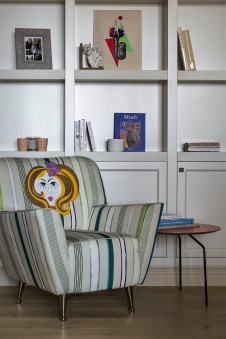 Фото интерьера гостиной квартиры в стиле фьюжн