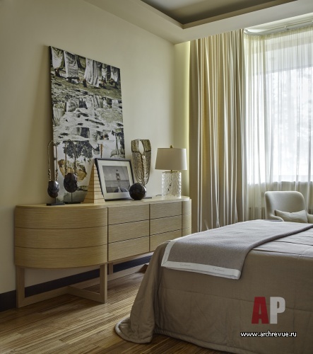 Фото интерьера спальни дома в современном стиле