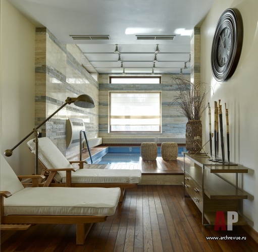 Фото интерьера бассейна дома в современном стиле