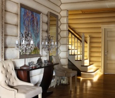 Фото интерьера лестничного холла дома в стиле неоклассика Фото интерьера лестницы дома в стиле неоклассика