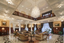 Фото интерьера гостиной резиденции в дворцовом стиле