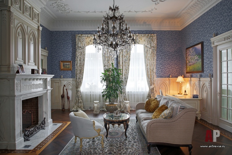 Фото интерьера зоны отдыха резиденции в дворцовом стиле