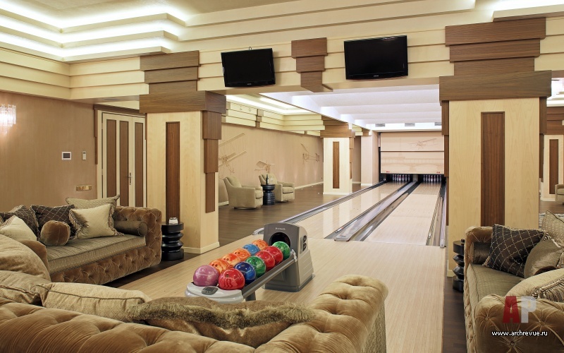 Фото интерьера боулинга дома в дворцовом стиле