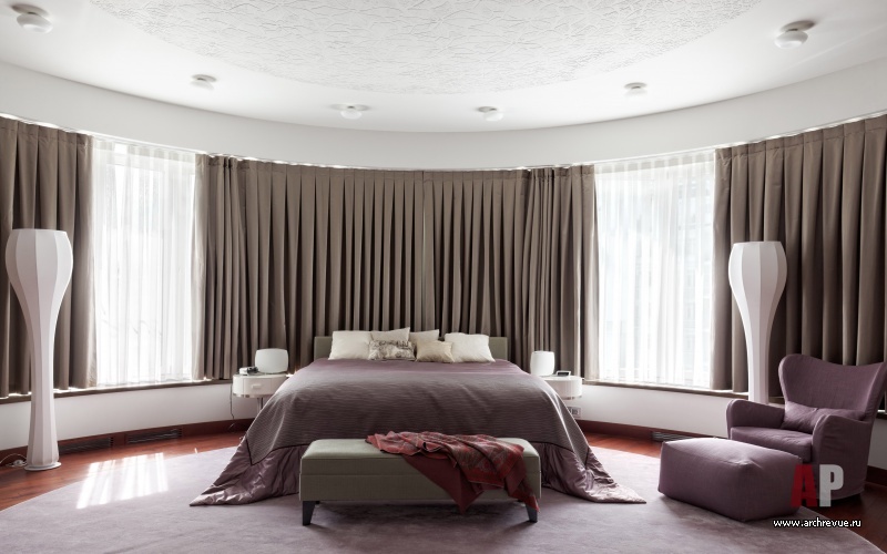 Фото интерьера спальни квартиры в современном стиле