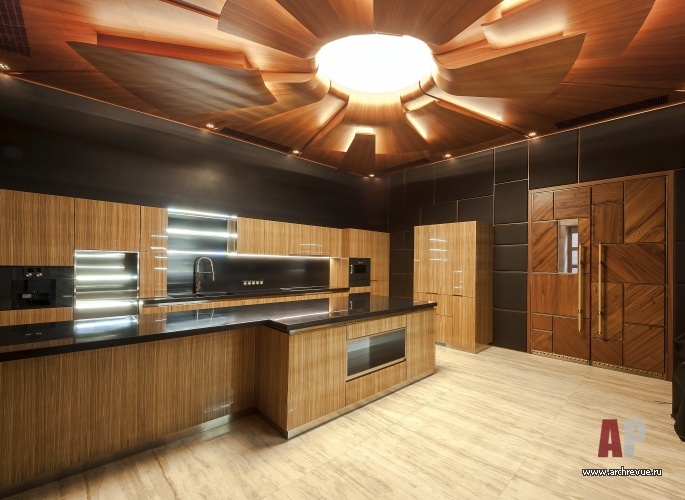 Фото интерьера кухни дома в стиле авангард