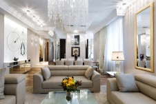 Фото интерьера гостиной квартиры в стиле неоклассика