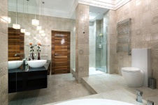 Фото интерьера санузла квартиры в стиле неоклассика