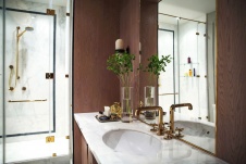 Фото интерьера ванной небольшой квартиры в стиле неоклассика