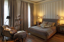 Фото интерьера гостевой дома в стиле неоклассика