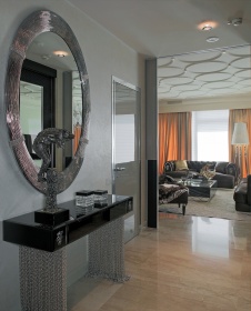 Фото интерьера входной зоны квартиры в стиле фьюжн