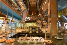 Фото интерьера открытой кухни ресторана в современном стиле