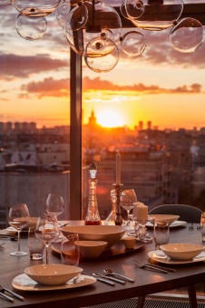 Фото интерьера столовой квартиры в современном стиле