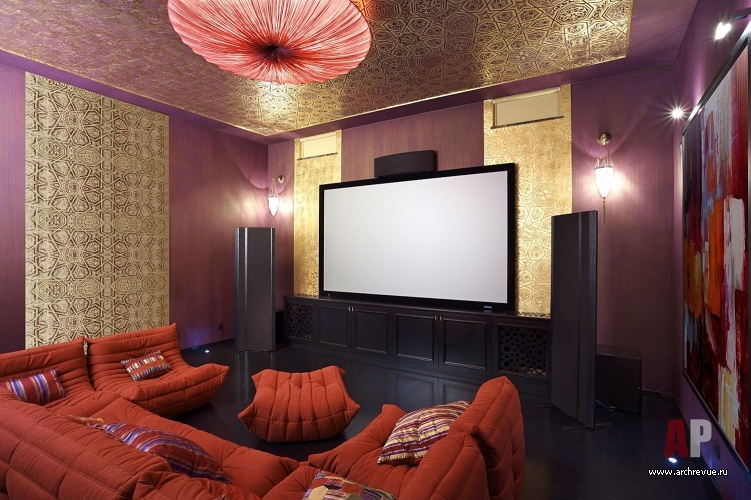 Фото интерьера домашнего кинотеатра дома в стиле фьюжн