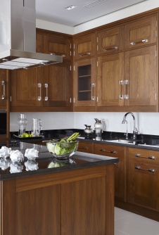 Фото интерьера кухни квартиры в современном стиле