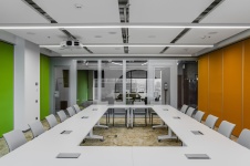 Фото интерьера переговорной офиса в стиле минимализм