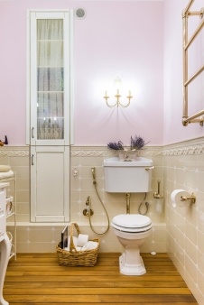 Фото интерьера санузла квартиры в стиле шале