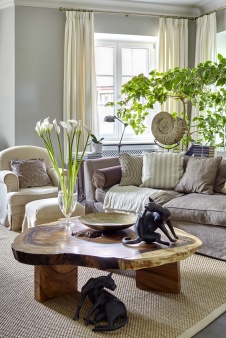 Фото интерьера гостиной дома в стиле фьюжн