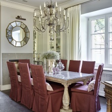 Фото интерьера столовой дома в стиле фьюжн