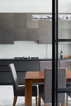 Фото интерьера столовой квартиры в стиле фьюжн