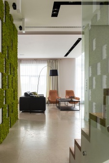 Фото интерьера гостиной дома в стиле минимализм