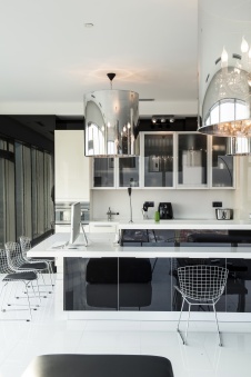 Фото интерьера кухни квартиры в стиле минимализм