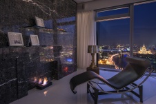 Фото интерьера каминной квартиры в стиле минимализм