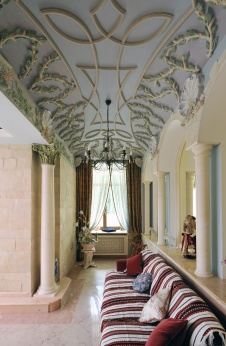 Фото интерьера кальянной резиденции в дворцовом стиле