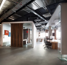 Фото интерьера рабочей зоны офиса в стиле минимализм