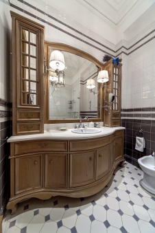 Фото интерьера санузла квартиры в стиле неоклассика