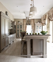 Фото интерьера кухни дома в американском стиле