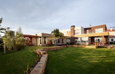 Фото фасада дома в современном стиле