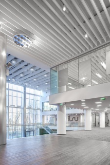 Фото интерьера холла офиса в современном стиле