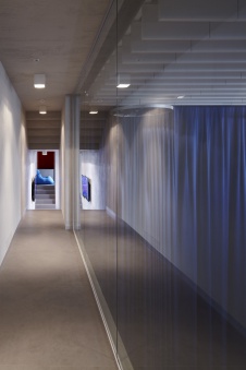 Фото интерьера холла офиса в современном стиле