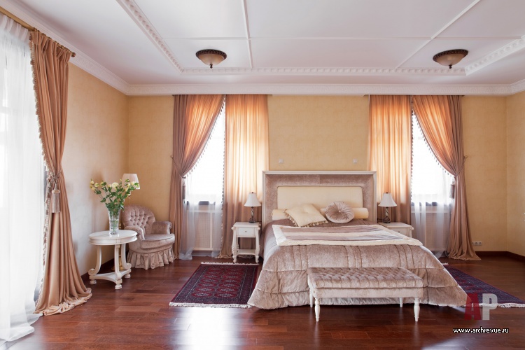 Фото интерьера спальни многоуровневой квартиры, пентхауса в восточном стиле