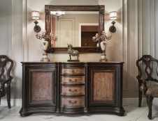 Фото интерьера входной зоны небольшого дома в стиле неоклассика