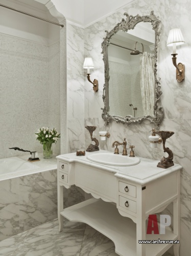 Фото интерьера ванной небольшого дома в американском стиле