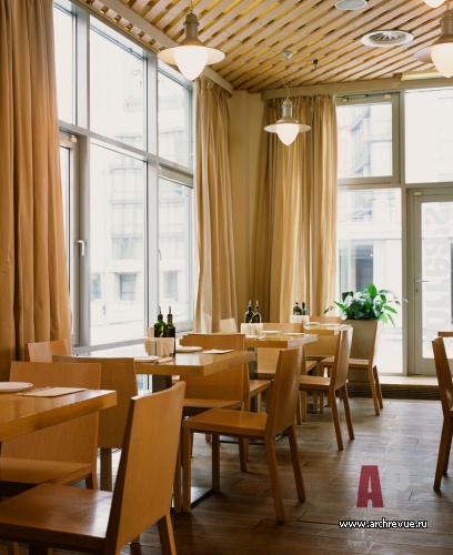 Фото интерьера зала ресторана кафе в современном стиле