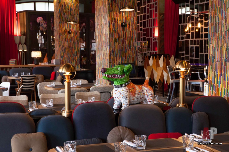 Фото интерьера лаунжа ресторана в стиле китч