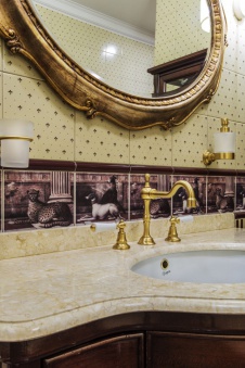 Фото интерьера гостевого санузла дома в стиле фьюжн