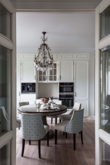 Фото интерьера столовой квартиры в стиле фьюжн