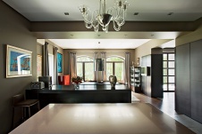 Фото интерьера столовой дома в современном стиле