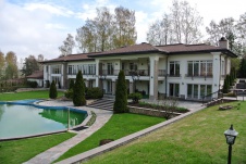 Фото фасада дома в средиземноморском стиле