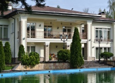 Фото фасада дома в средиземноморском стиле