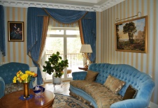 Фото интерьера зоны отдыха дома в средиземноморском стиле