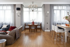 Фото интерьера столовой квартиры в стиле фьюжн