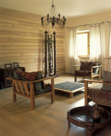 Фото интерьера гостиной небольшого дома в восточном стиле