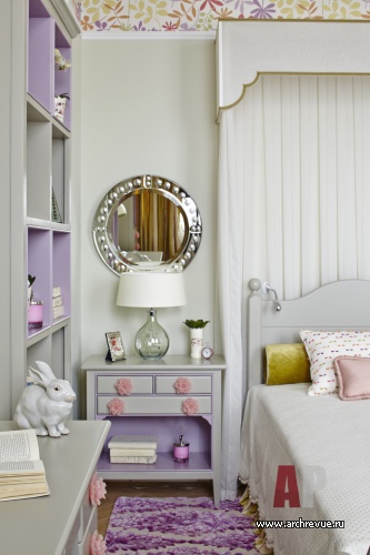 Фото интерьера детской квартиры в стиле неоклассика