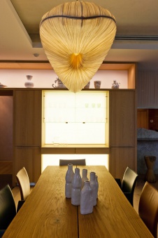 Фото интерьера столовой квартиры в эко стиле