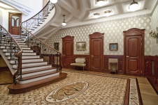 Фото интерьера лестницы дома в стиле модерн