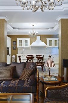 Фото интерьера столовой квартиры в стиле неоклассика